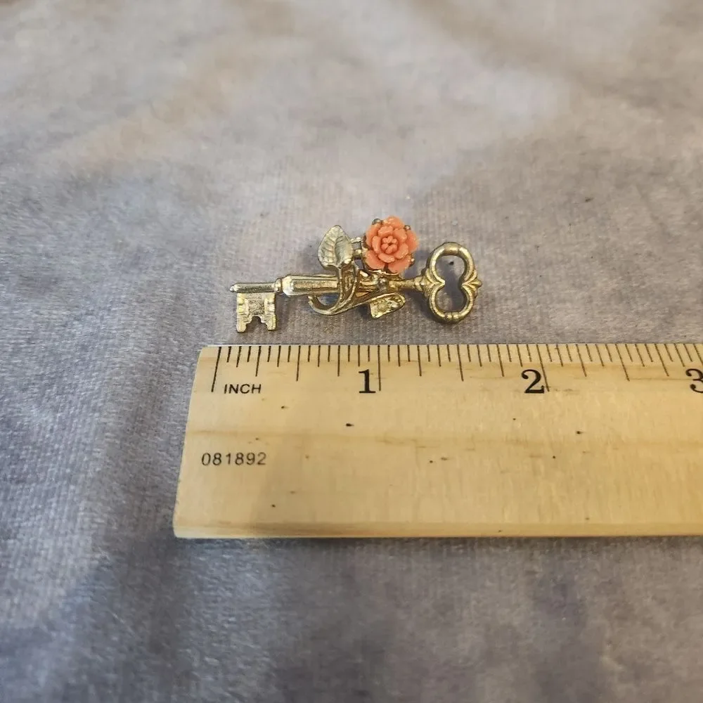 Vintage Gold Key‎ Brooch with Coral Flower